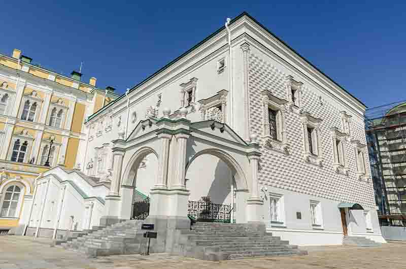 70 - Rusia - Moscu - Kremlin - palacio de Los Facetas